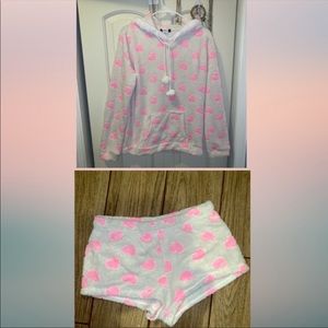 🌿FURRY HOODIE & SLEEPING SHORTS🌿